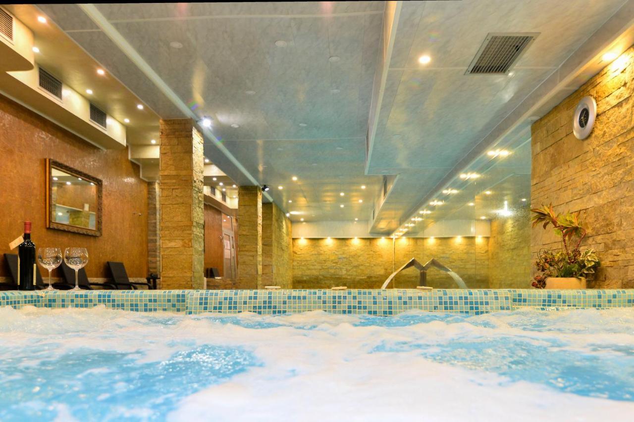 Premier Prezident Garni Hotel And Spa Sremski Karlovci Exteriör bild