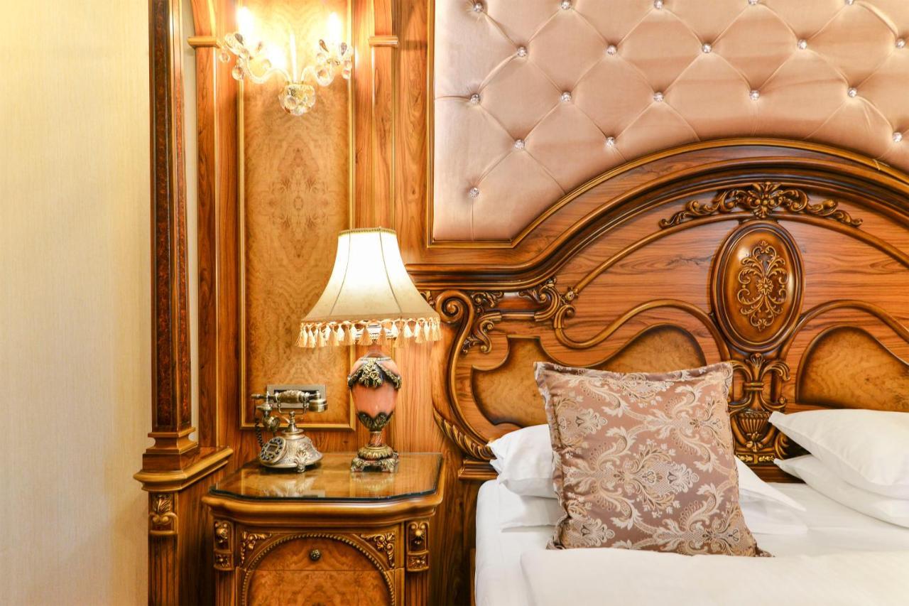 Premier Prezident Garni Hotel And Spa Sremski Karlovci Exteriör bild