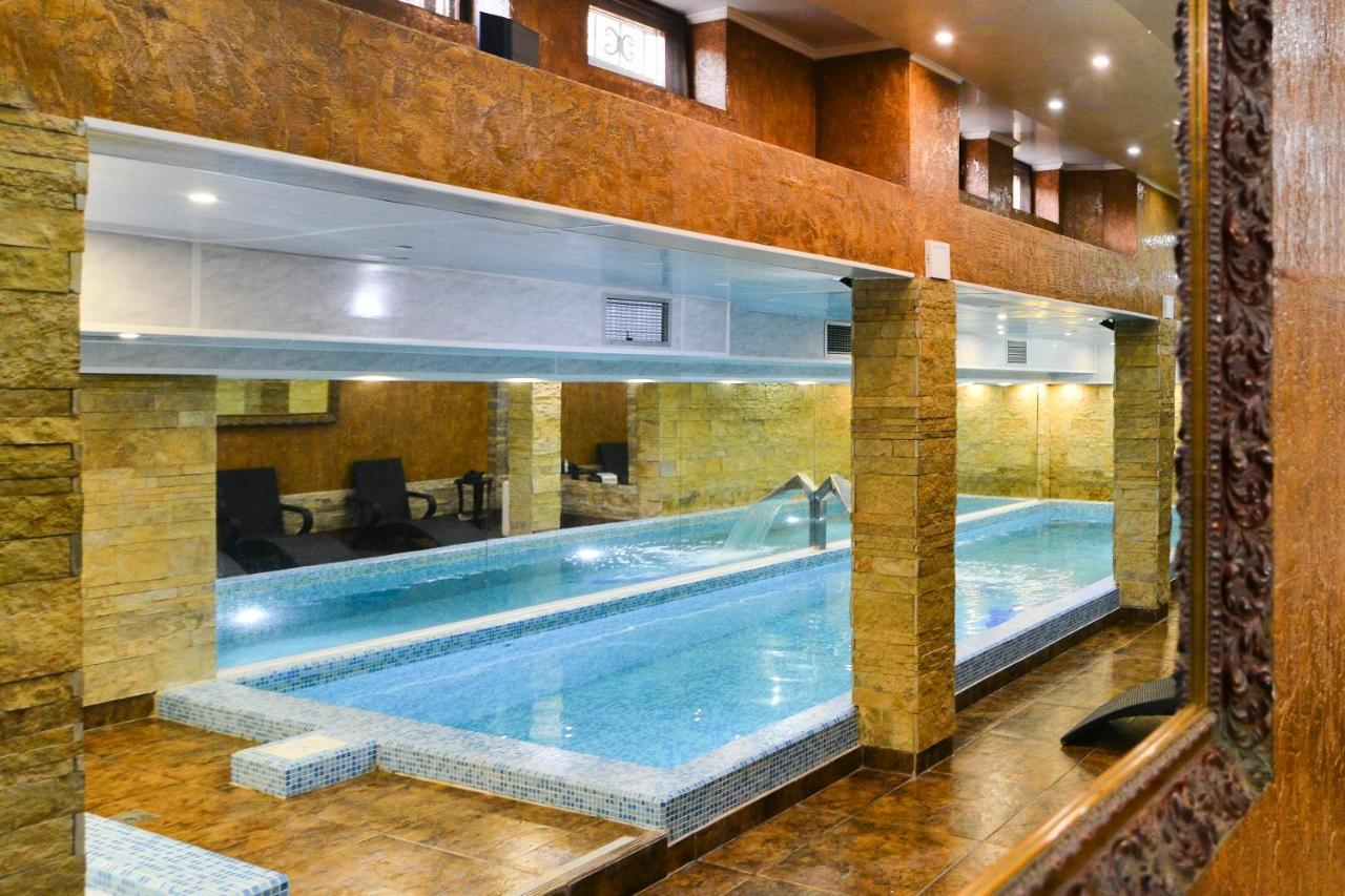 Premier Prezident Garni Hotel And Spa Sremski Karlovci Exteriör bild