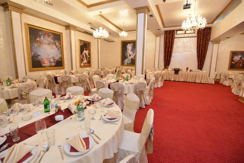 Premier Prezident Garni Hotel And Spa Sremski Karlovci Exteriör bild